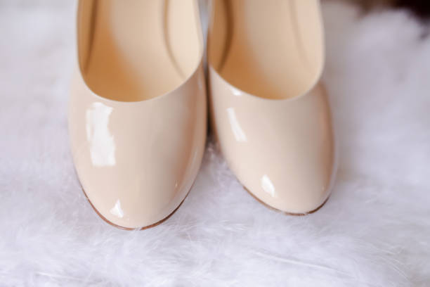 amann | The Ultimate Guide to Shoe Styles That Match Any Dress